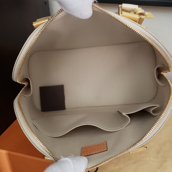 SOLD - Picture 10 of 14